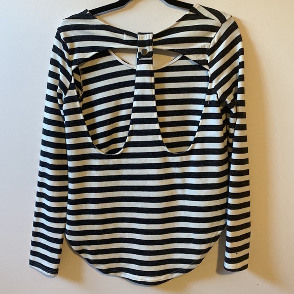 MinkPink Striped Sweater - Picture 6 of 6